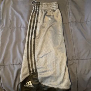 Men’s small adidas basketball shorts. Good condition